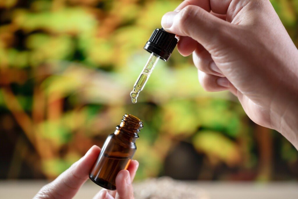 Unlocking the Potential of Tinctures: Nature's Potent Elixirs